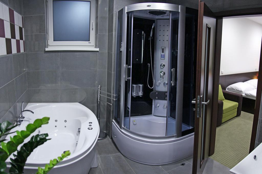Penzion Luxury Rožňava Buitenkant foto