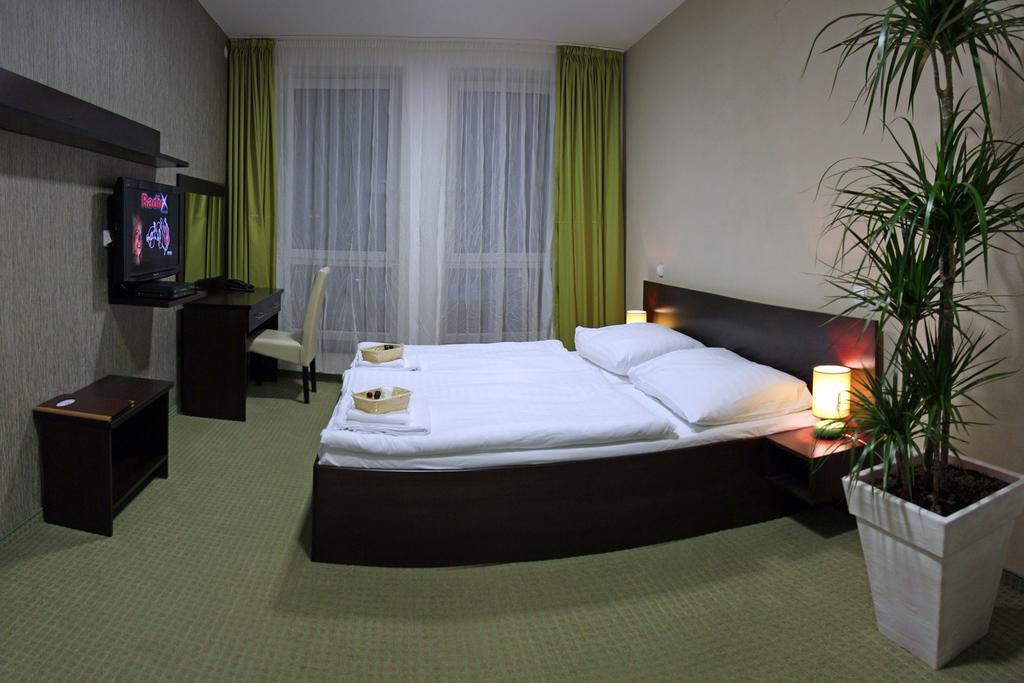 Penzion Luxury Rožňava Buitenkant foto